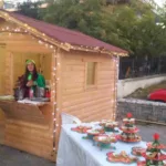 Ξύλινο Περίπτερο με "Σπαστό Πάγκο" 240Χ240 εκ. Ξύλινο Περίπτερο με "Σπαστό Πάγκο" 240Χ240 εκ.
