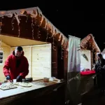 Ξύλινο περίπτερο 300 Χ 200 (Ψηλό με σπαστό πάγκο.) Ξύλινο περίπτερο 300 Χ 200 (Ψηλό με σπαστό πάγκο.)