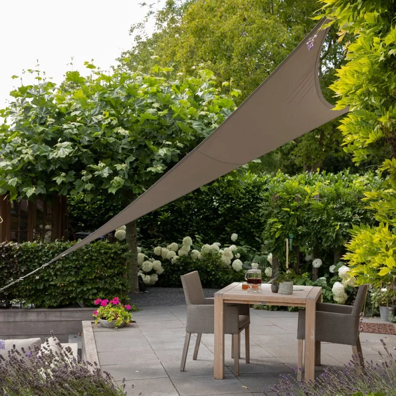 ΤΡΙΓΩΝΟ ΠΑΝΙ ΣΚΙΑΣΗΣ 285GSM ΑΔΙΑΒΡΟΧΟ 4,0 X 4,0 X 4,0M NESLING ΤΡΙΓΩΝΟ ΠΑΝΙ ΣΚΙΑΣΗΣ 285GSM ΑΔΙΑΒΡΟΧΟ 4,0 X 4,0 X 4,0M NESLING