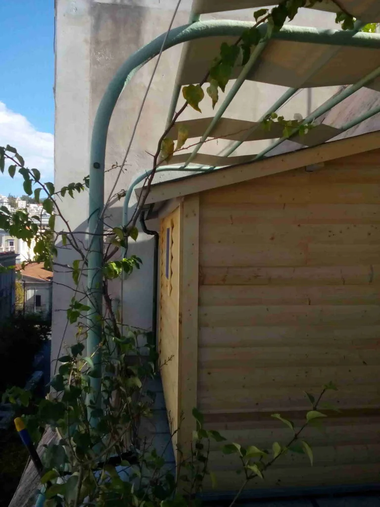 Εκκλησάκι ξύλινο 300Χ210 Εκκλησάκι ξύλινο 300Χ210