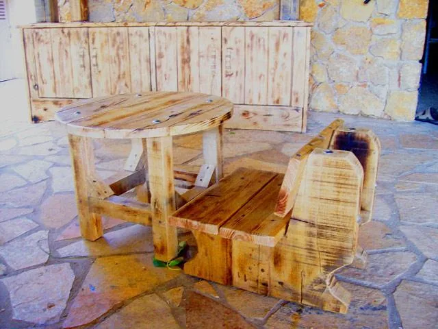 ΠΑΙΔΙΚΟ ΤΡΑΠΕΖΙ